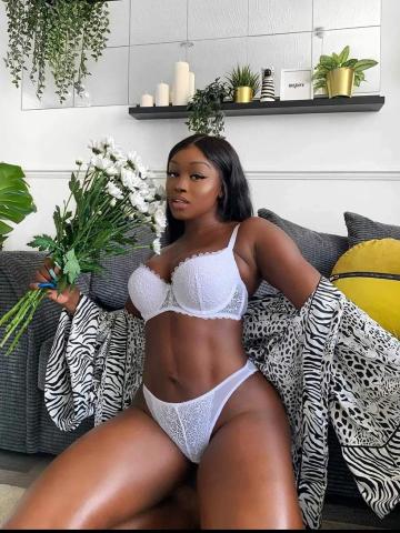 Эльвира Легенда Реал фото 2